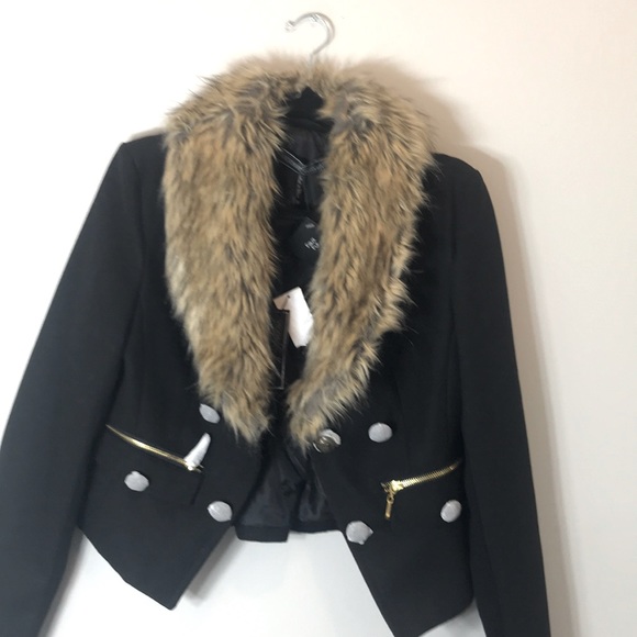 Vigoss Collection Jackets & Blazers - Vigoss Collection medium short jacket